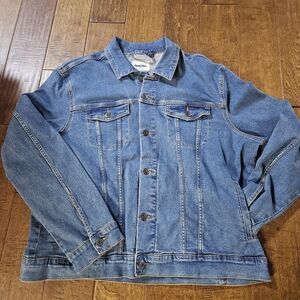 Goodfellow & Co. Women's Blue Denim Trucker Jacket